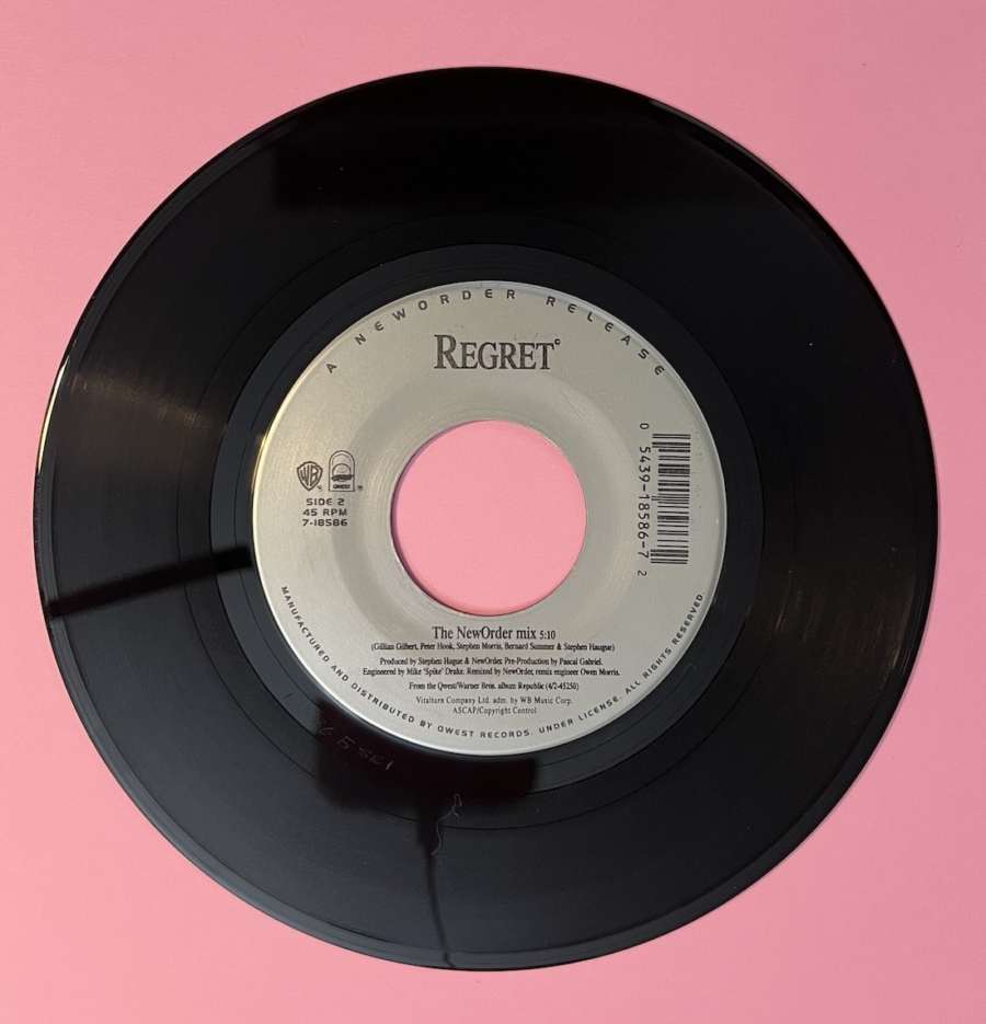 New Order - Regret 7-inch single - Image 2