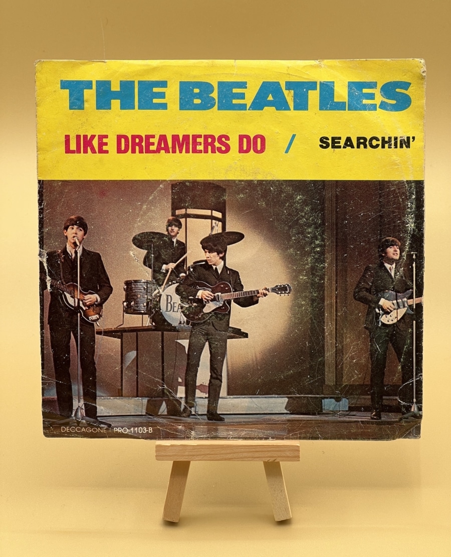 The Beatles - Searchin' / Like Dreamers Do **Used 7 inch** - Image 3