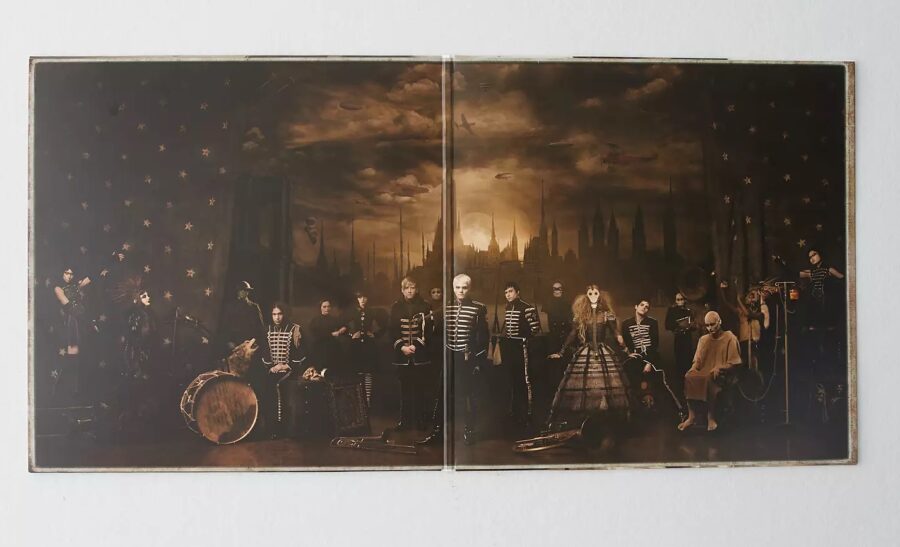 My Chemical Romance - The Black Parade Exclusive (Smokey Vinyl 2LP) - Image 3